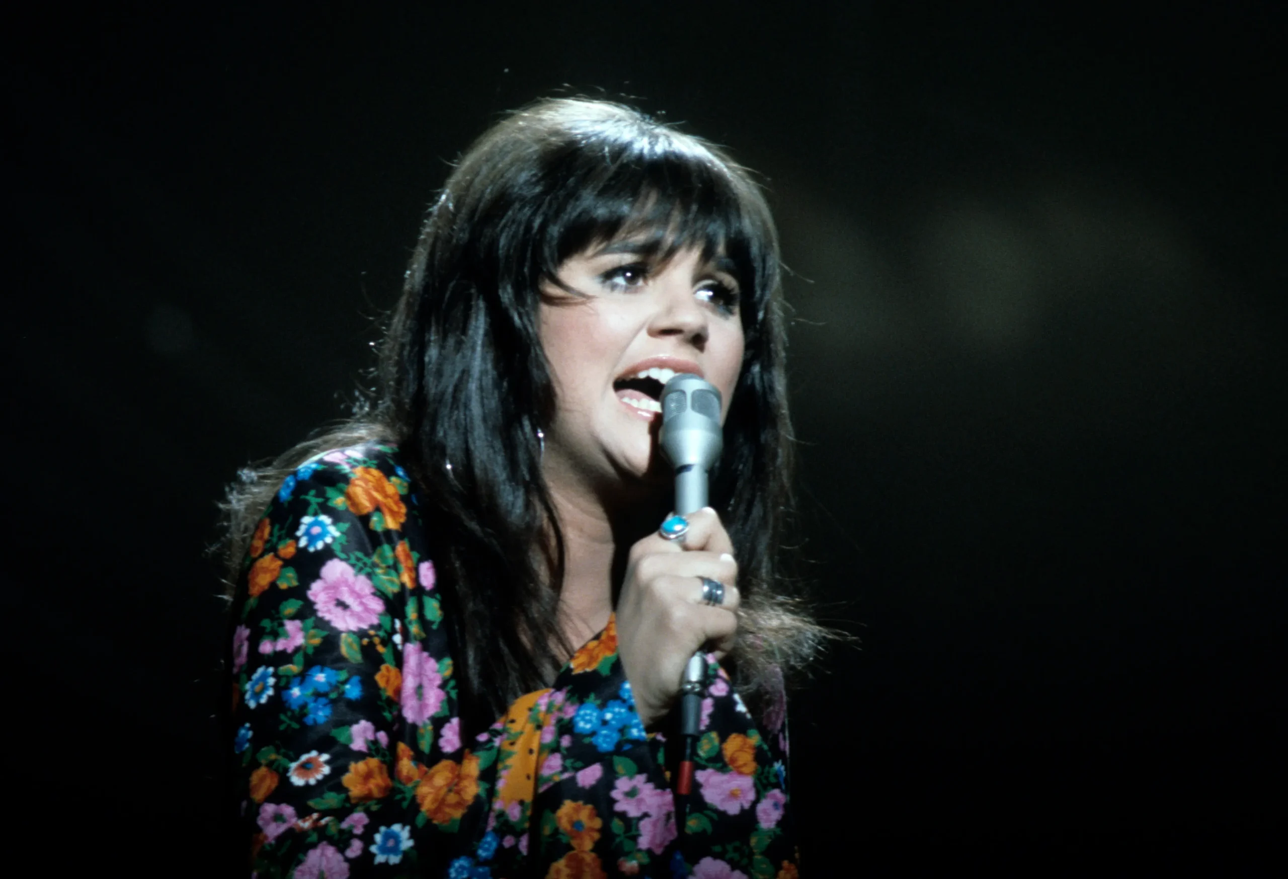 Linda Ronstadt and Frank Sinatra - Moonlight in Vermont 1994 | Duets II late-career studio pairing