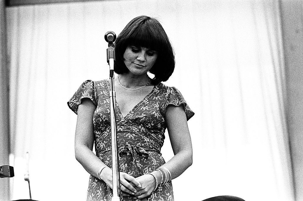 Linda Ronstadt - I've Got a Crush on You 1980 | The Muppet Show guest performance