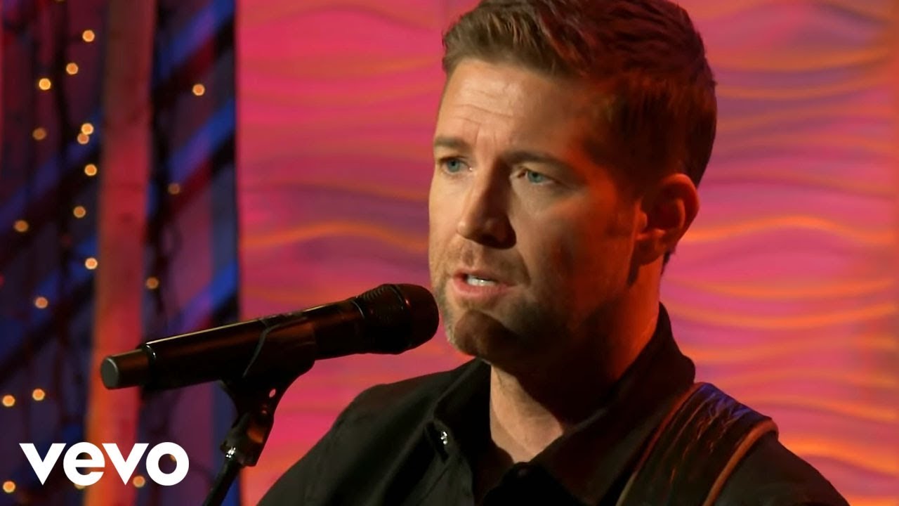 Why Josh Turner's 'In My Dreams' remains an overlooked 2003 Long Black Train album cut that revealed a gentler side beyond the title song's breakthrough image